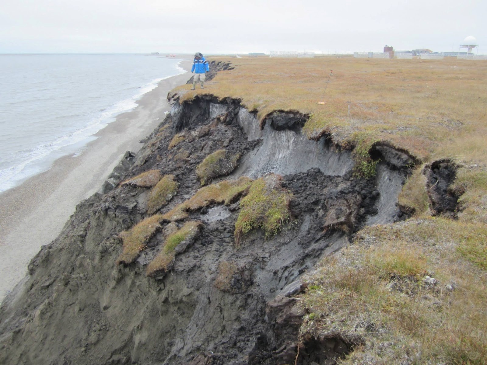 erosion-along-alaska-s-arctic-coastline-near-the-village-of-kaktovik